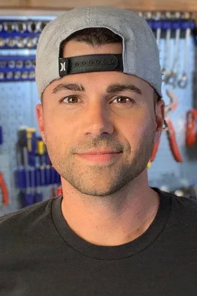 Обложка для Mark Rober