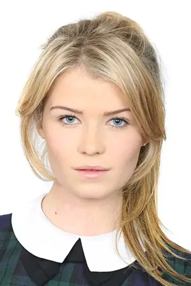 Обложка для Sophie Vavasseur