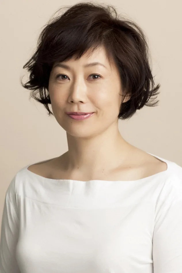 صورة 峯村リエ
