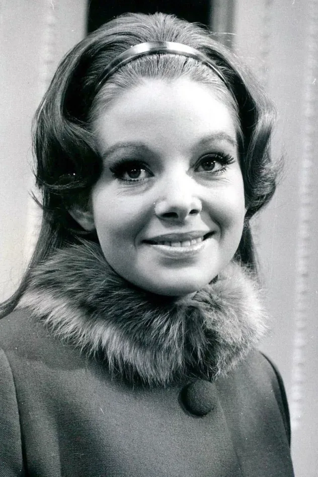 صورة الغلاف لـ Anna Calder-Marshall
