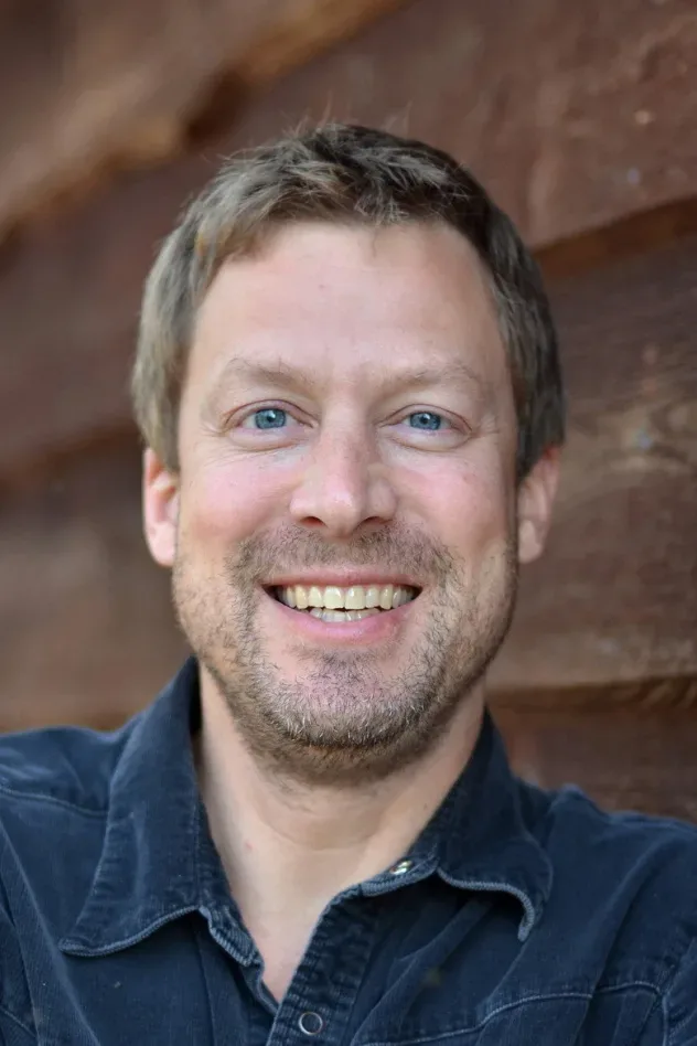 Обложка для Alex Levine