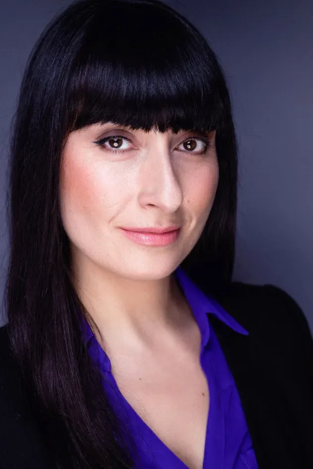 صورة الغلاف لـ Christine Aziz