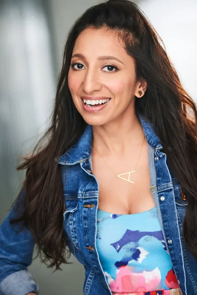 Обложка для Angela Malhotra