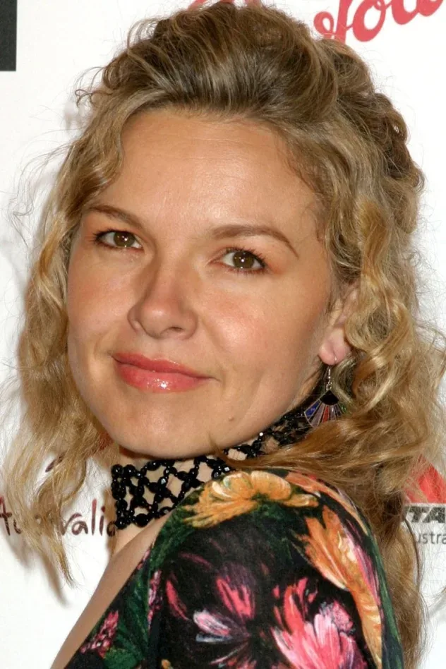 Обложка для Justine Clarke