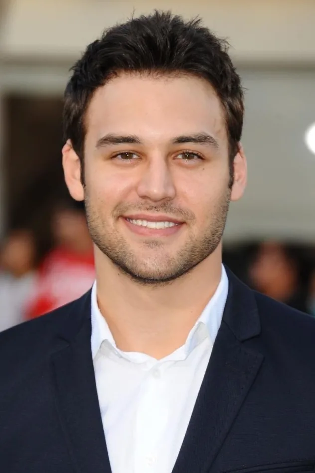 фото Ryan Guzman