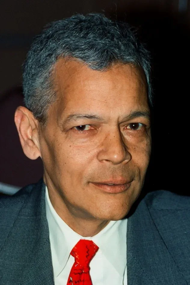 صورة الغلاف لـ Julian Bond