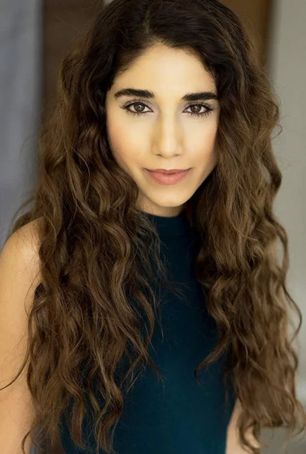 صورة الغلاف لـ Noor Razooky