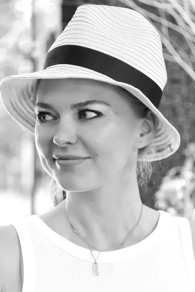 Обложка для Iryna Blokhina