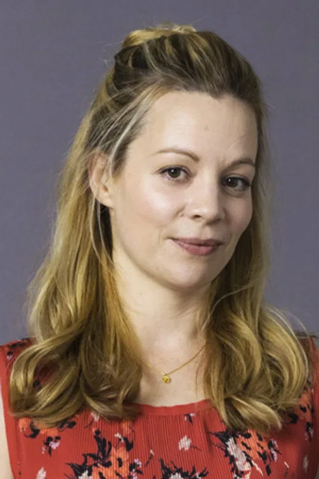 Cover image for Fiona Button
