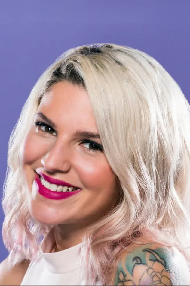 صورة الغلاف لـ Carly Aquilino