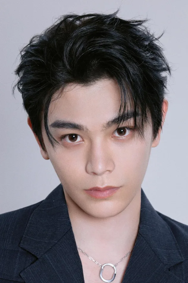 фото Ding Yuxi