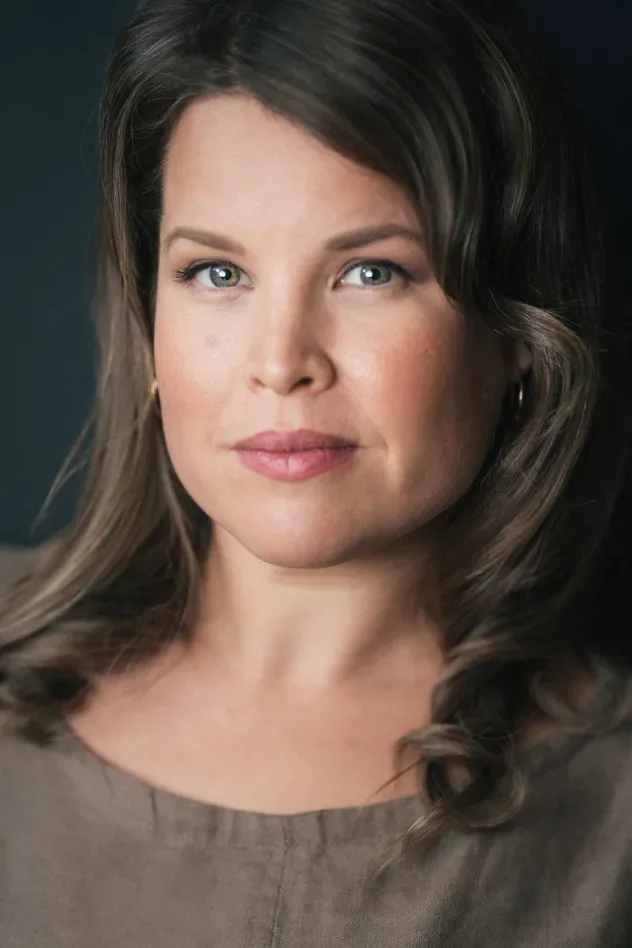 Обложка для Lindsay Gibson