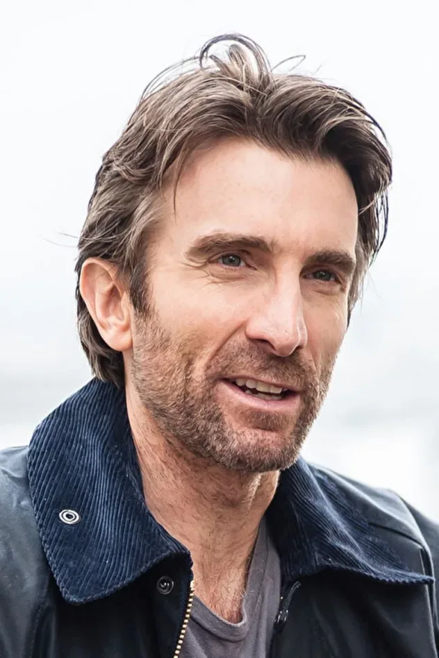 صورة الغلاف لـ Sharlto Copley