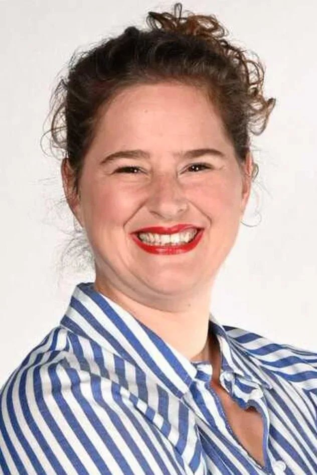 صورة الغلاف لـ Elodie Poux