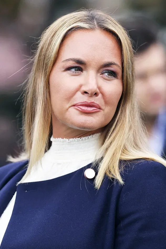 Обложка для Vanessa Trump