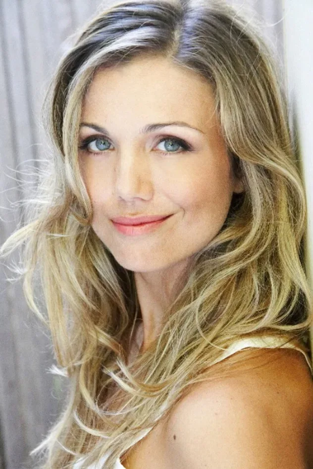 Обложка для Bridie Carter