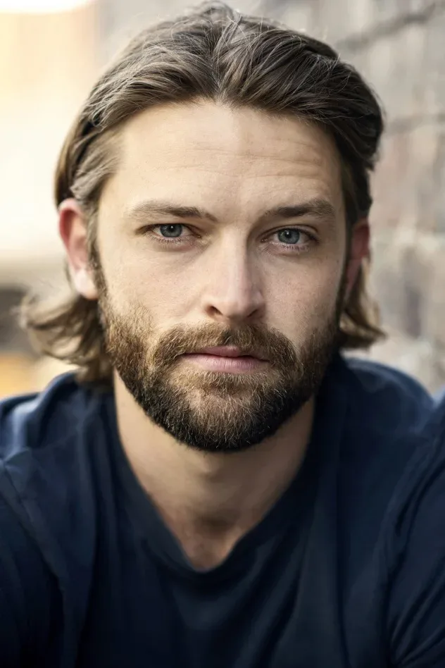 صورة الغلاف لـ James Sweeny