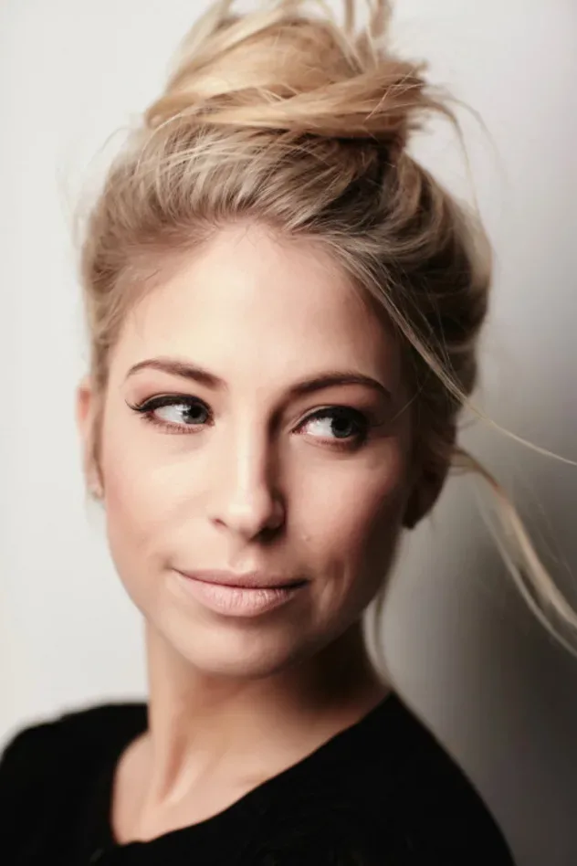 صورة الغلاف لـ Sarah Chronis