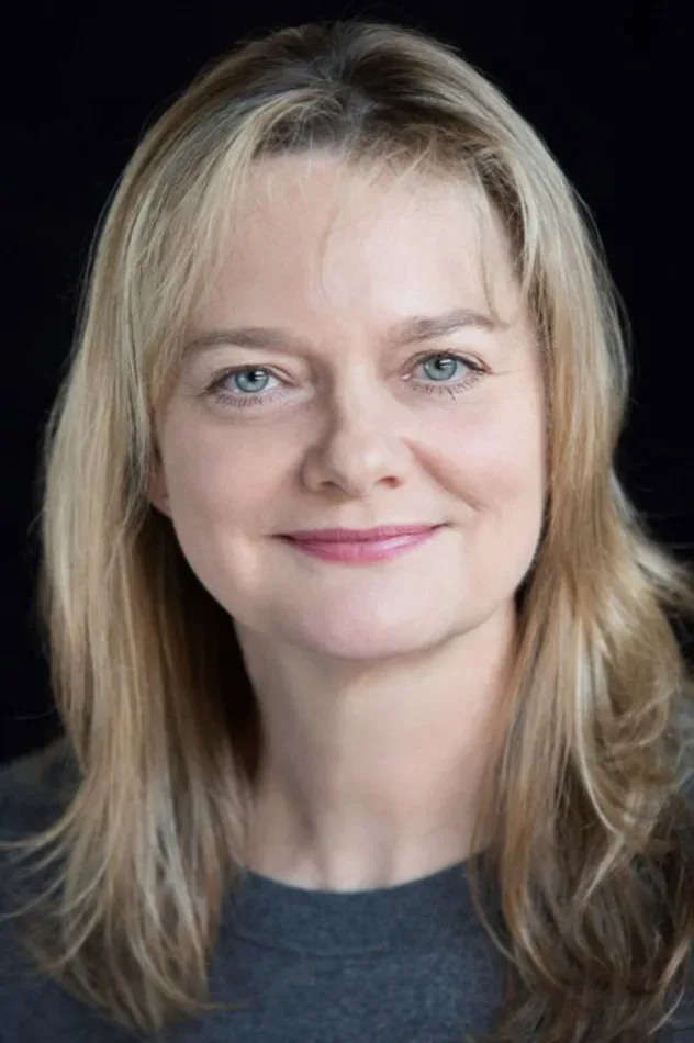 Обложка для Sarah Woodward