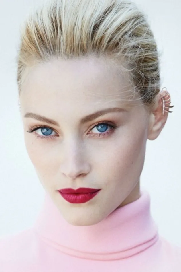 foto de Sarah Gadon