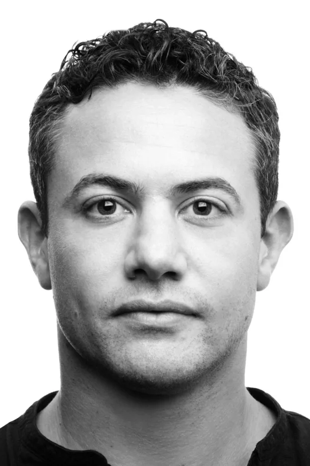 Warren Brown fotoğrafı