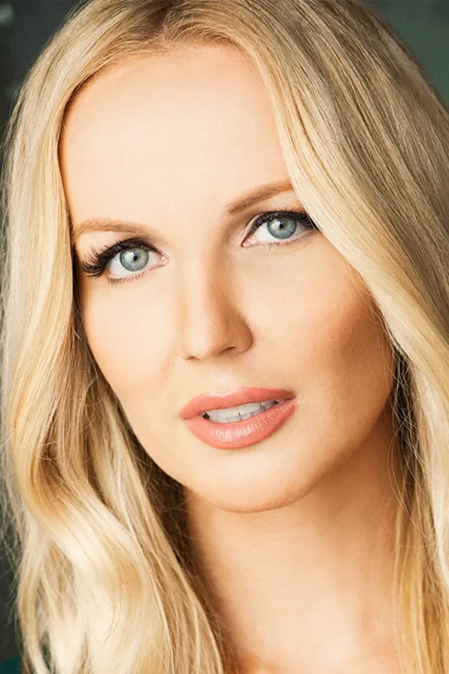 Обложка для Lucia Hall