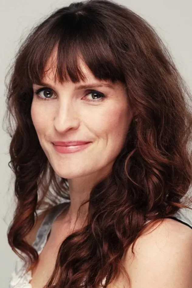 صورة الغلاف لـ Anna Hewlett