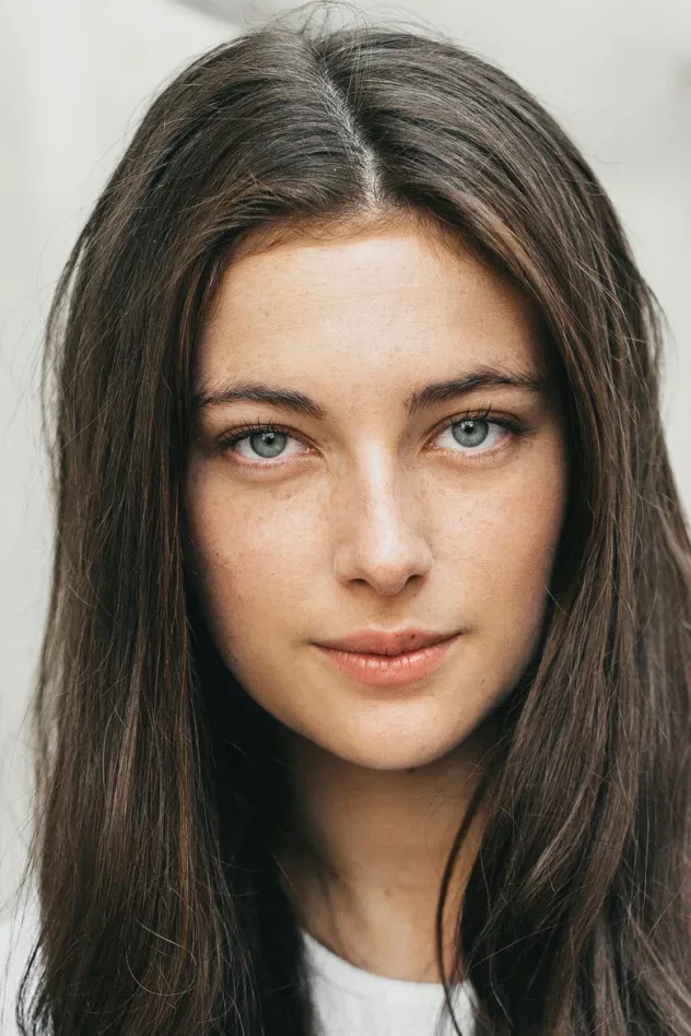 Обложка для Millie Brady