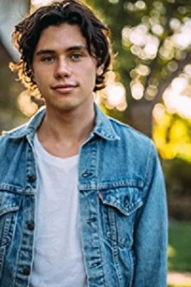 صورة الغلاف لـ Finn Roberts