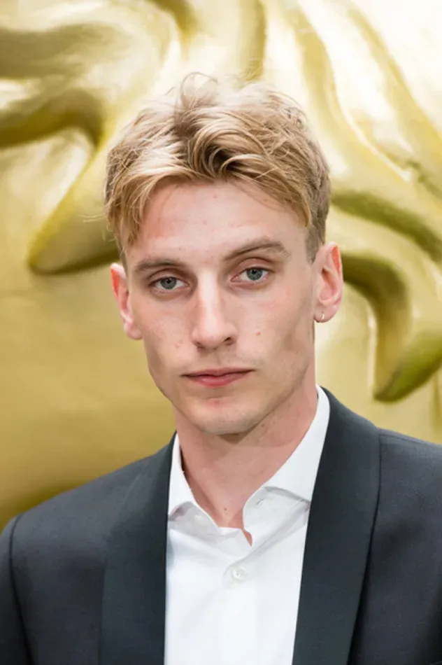 Обложка для Charlie Cooper