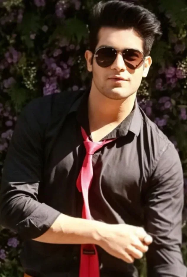 صورة الغلاف لـ Abhishek Malik