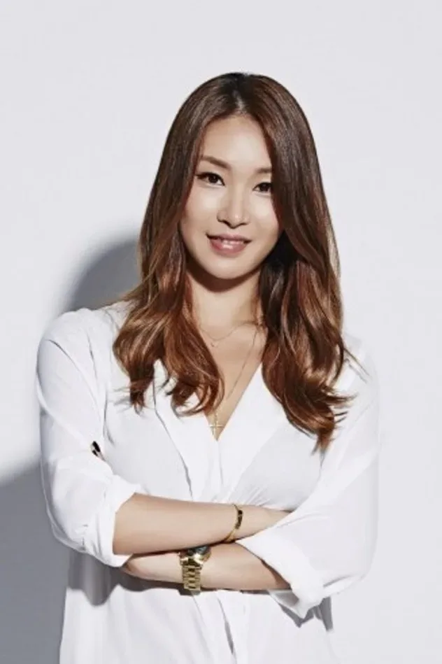 Обложка для Bae Yoon-jung