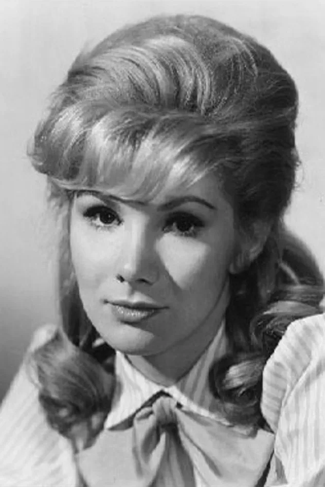 Обложка для Susan Hampshire