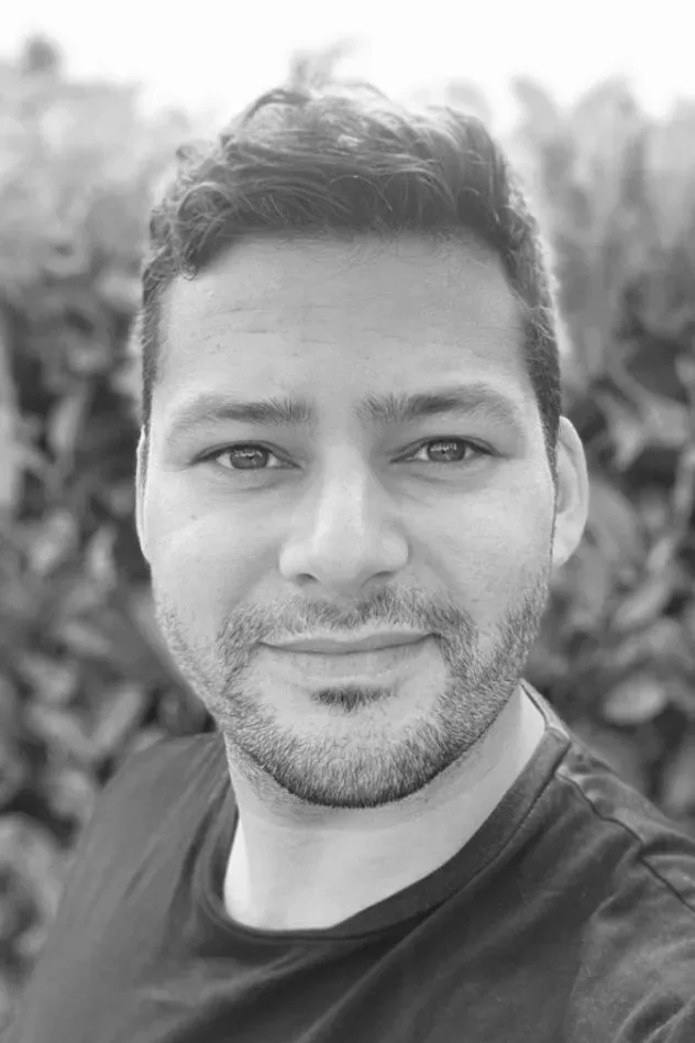 صورة الغلاف لـ Tolga Kenan