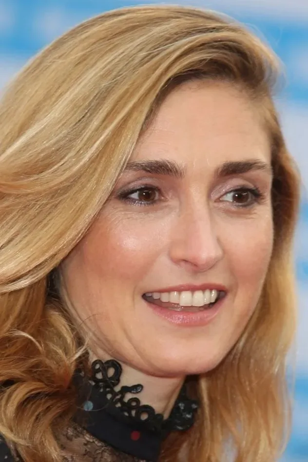 Imagen de portada para Julie Gayet