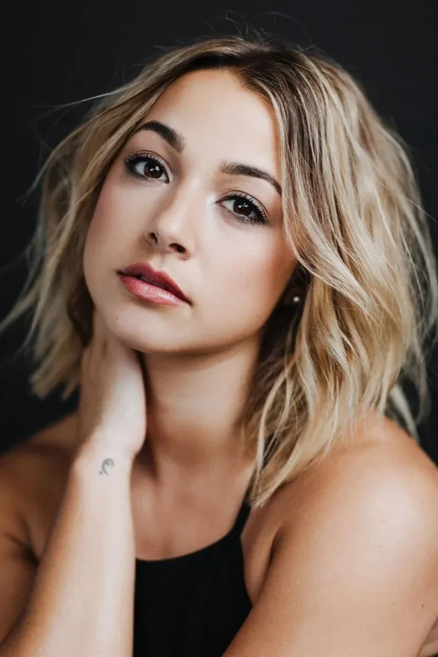 Обложка для Shanie Blais