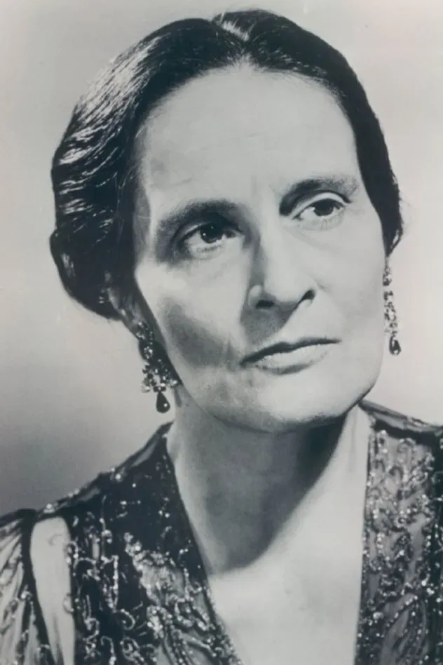 صورة الغلاف لـ Madeleine Taylor Holmes
