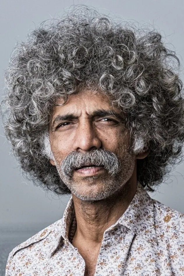 фото Makrand Deshpande