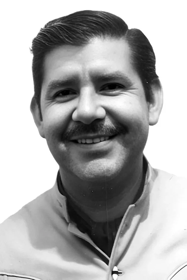 Imagen de portada para Jorge Martínez de Hoyos