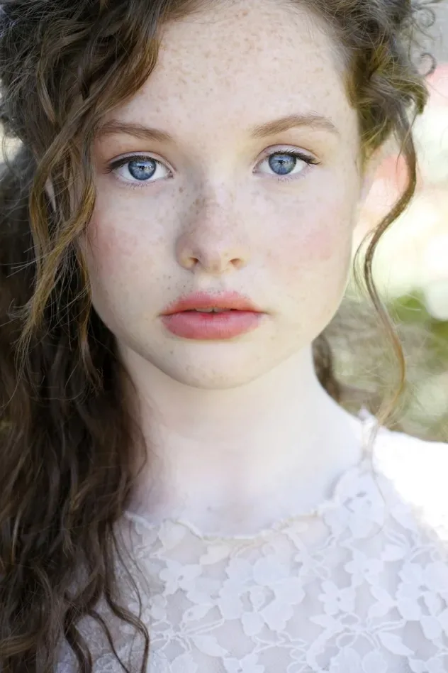 صورة الغلاف لـ Zoe Colletti