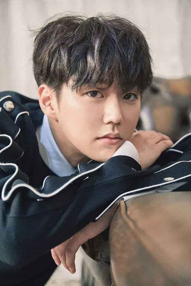 Imagen de portada para Byun Jun-suk