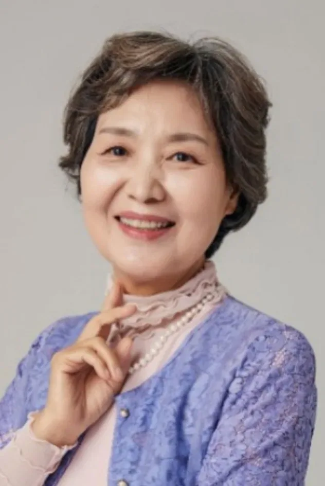Imagen de portada para 권민경