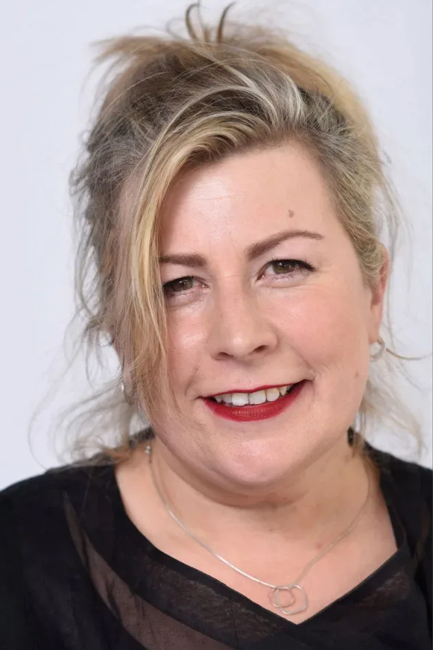 صورة الغلاف لـ Suzie Davies