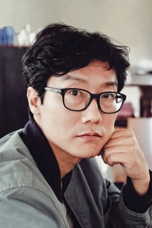 صورة الغلاف لـ Hwang Dong-hyuk