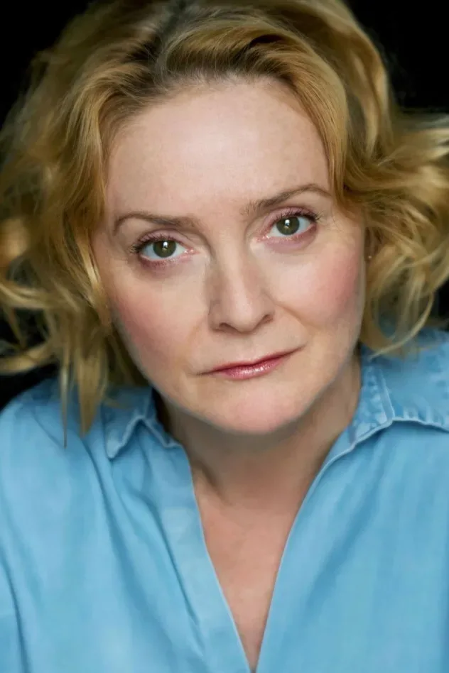 Обложка для Lizzie Hopley