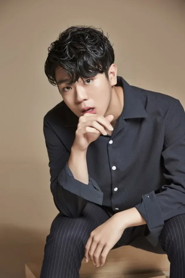 Imagen de portada para Kim Sang-woo