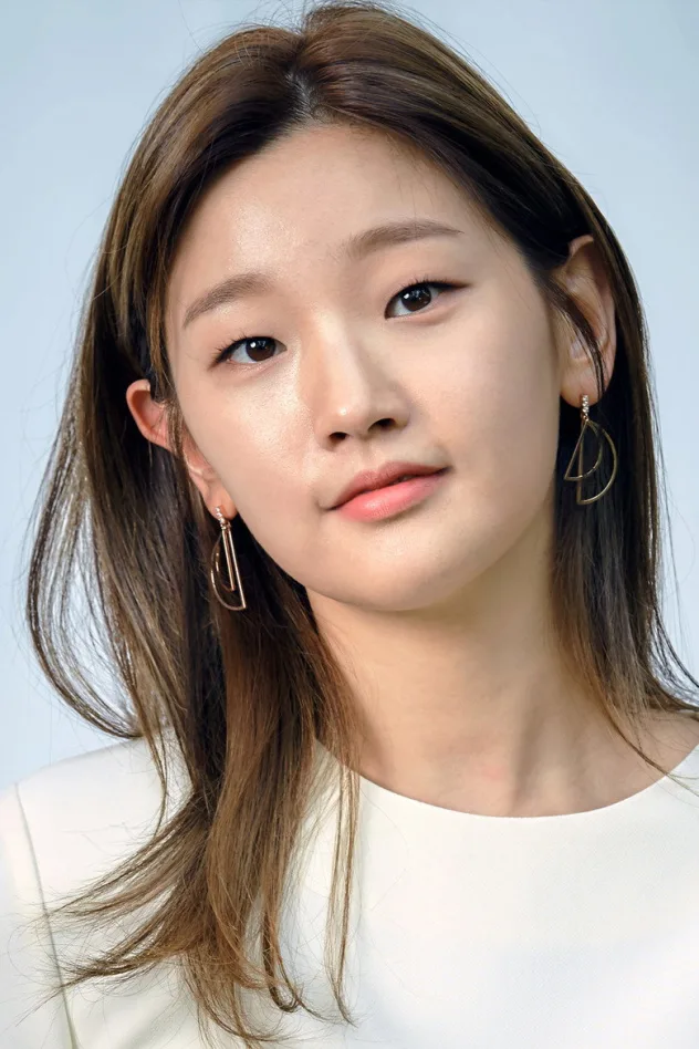 Park So-dam için kapak görseli