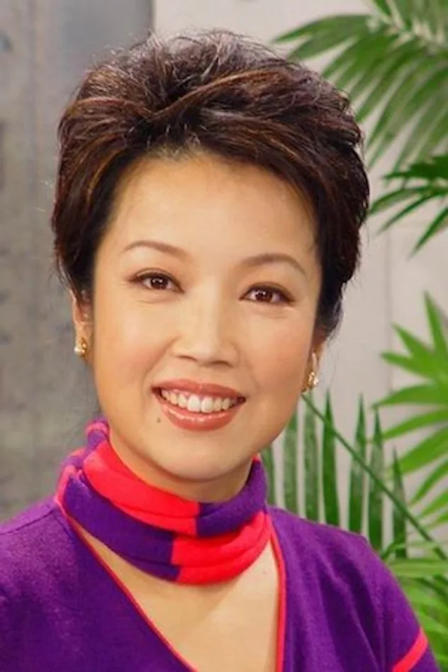 黄薇