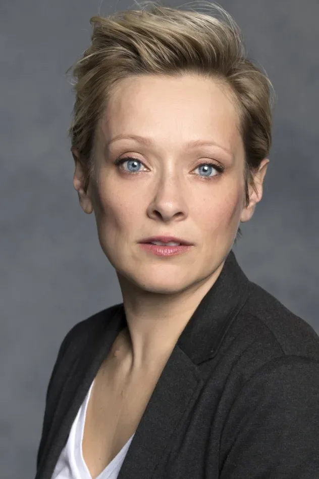 Обложка для Meg Roe