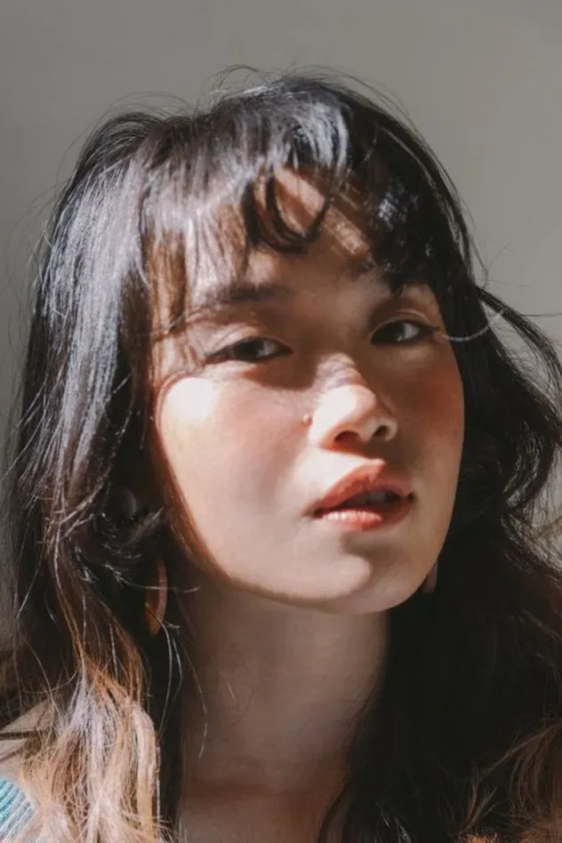 Обложка для Vivien Loh